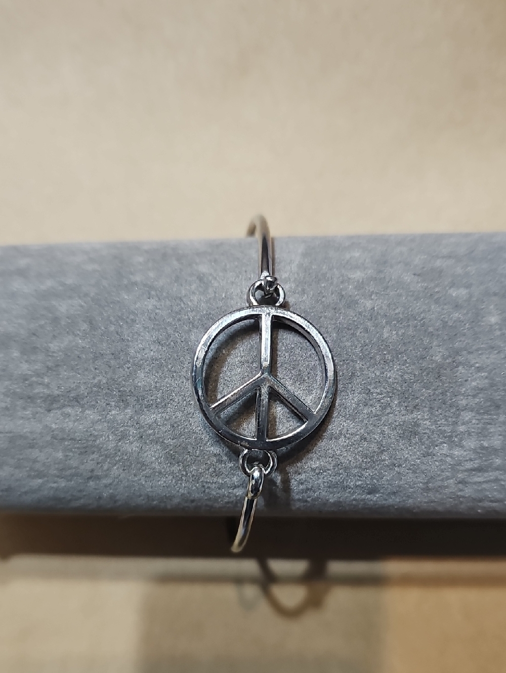 Silver Tone Peace Sign Bracelet - Picture 2 of 5